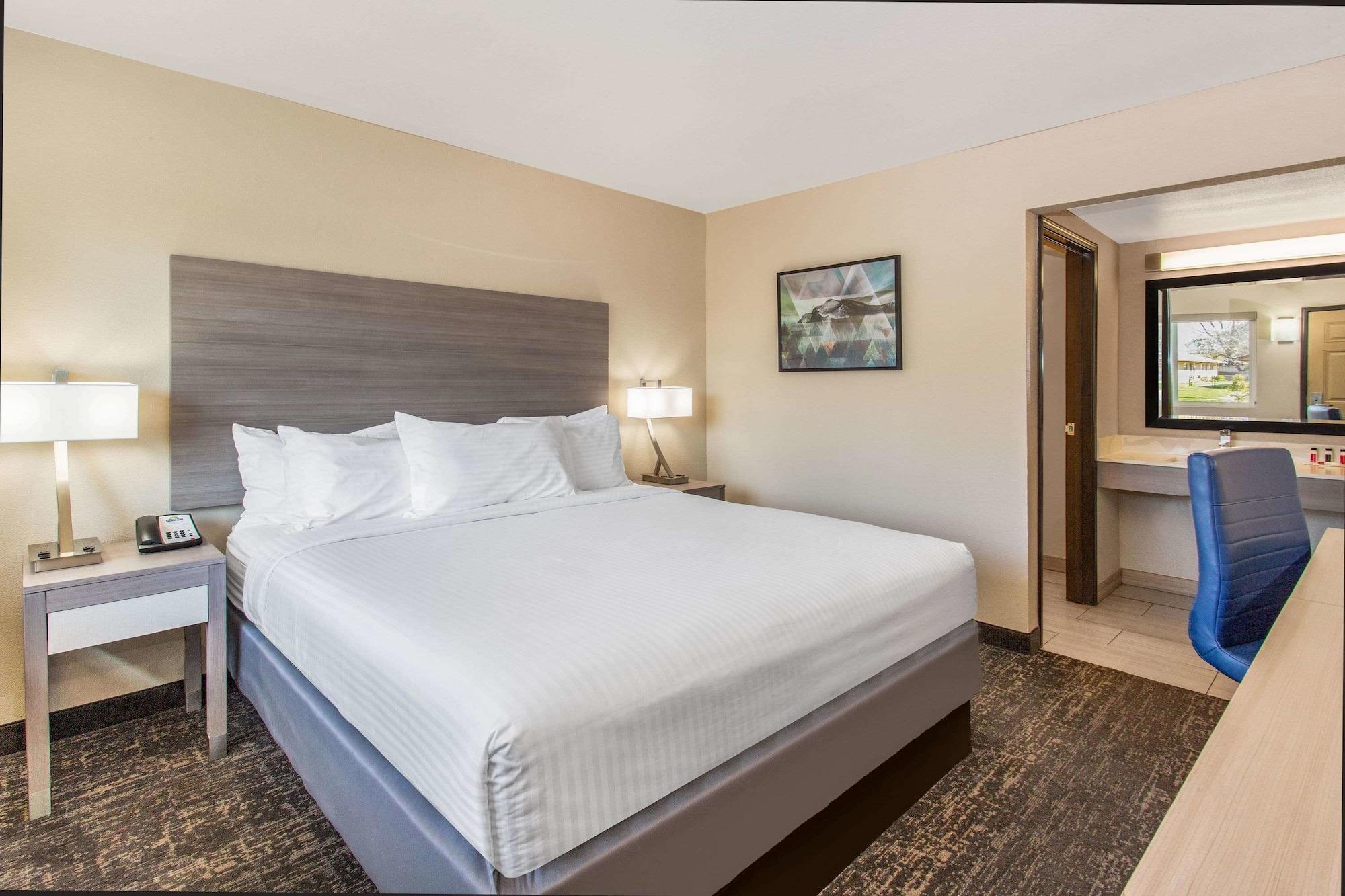 Days Inn Merced / Yosemite Area Exteriör bild
